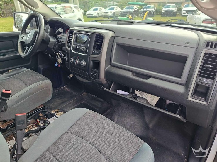 2017-dodge-1500-image-34