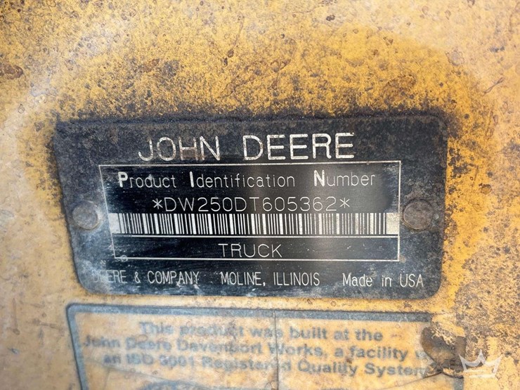 2006-deere-250d-image-5