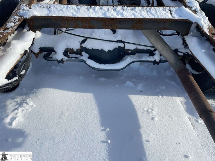 2018-chevrolet-express-dual-rear-wheel-cab-&-chassis-image-29