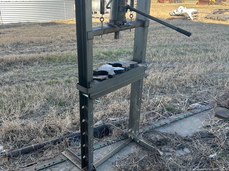 #35631-•-cen-machinery-20ton-hydraulic-shop-press-image-4