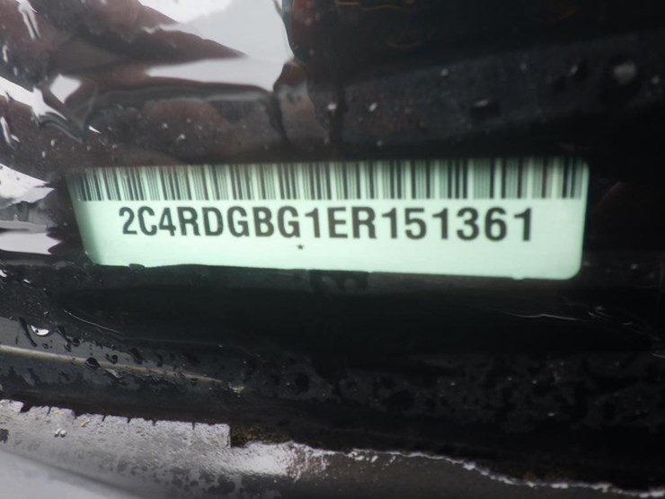 2014-dodge-grand-caravan-image-15