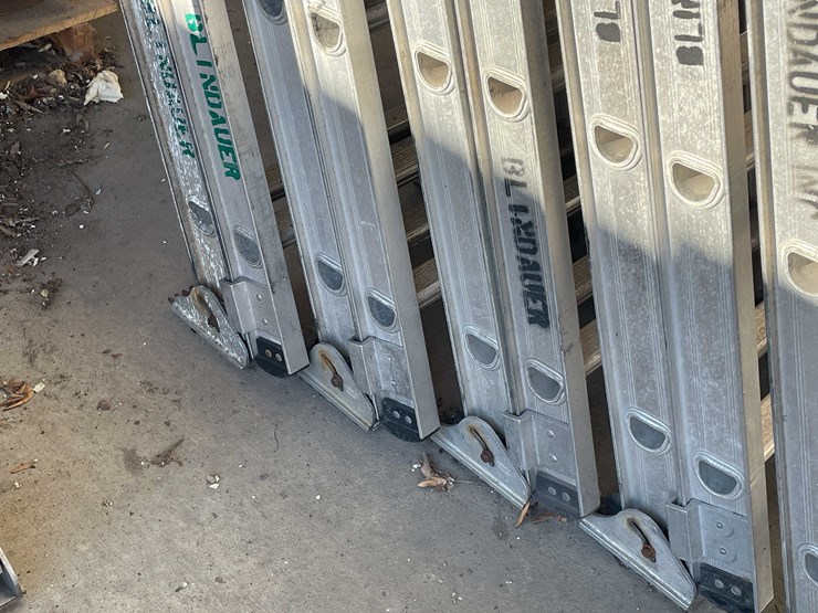 #2771-•-aluminum-extension-ladder-image-5