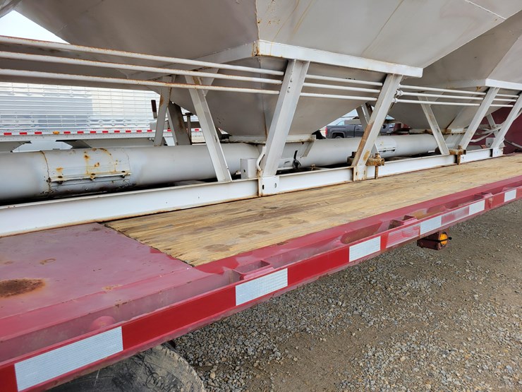 2003-b&b-step-deck-trailer-w/-10-ton-dry-fertilizer-tender-image-17