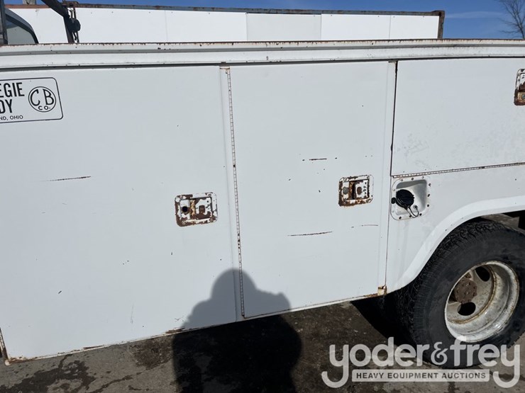 1993-ford-f-super-duty-image-27