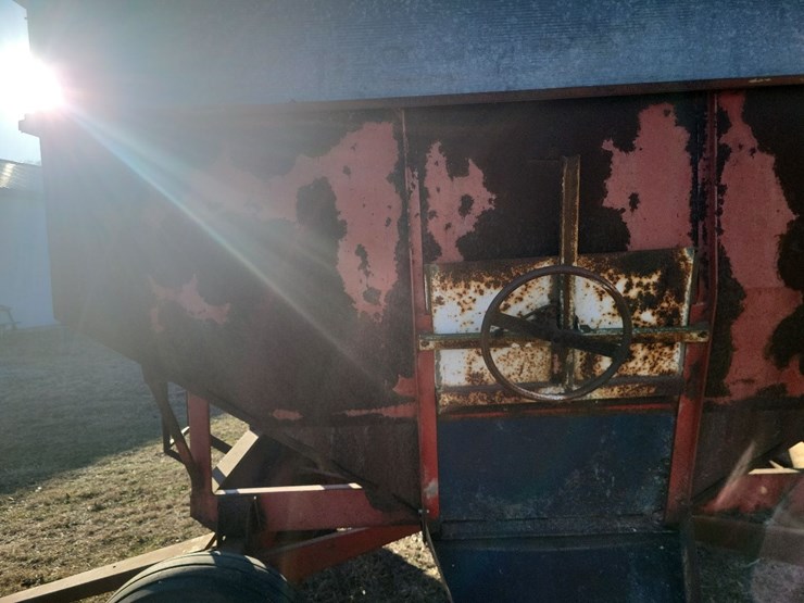 hopper-wagon-w/running-gear-image-17