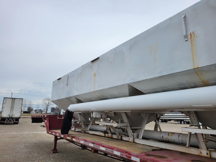 2003-b&b-step-deck-trailer-w/-10-ton-dry-fertilizer-tender-image-11