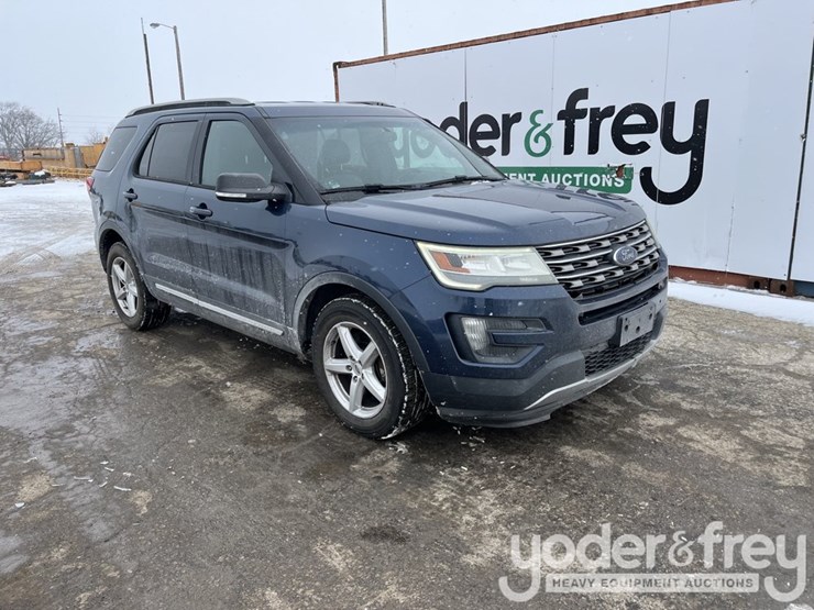 ford-explorer-xlt-image-8