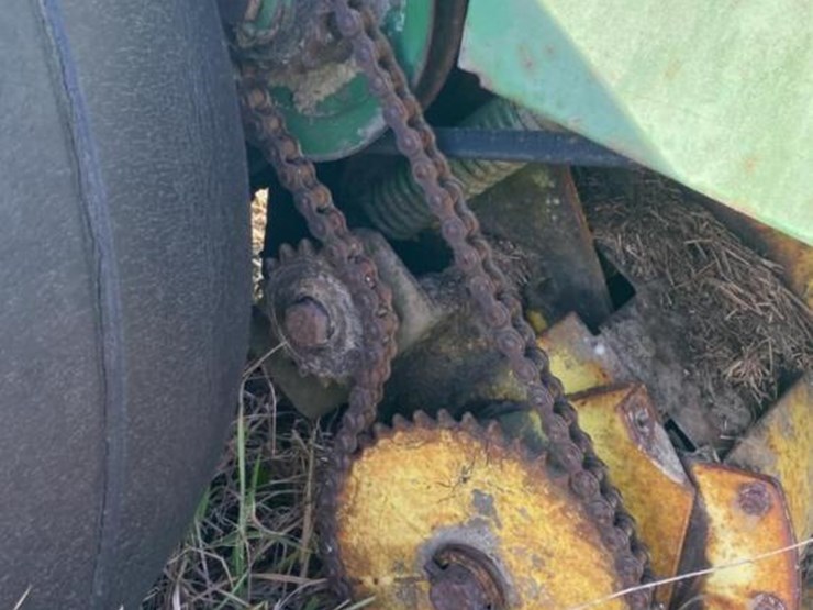 john-deere-530-image-2