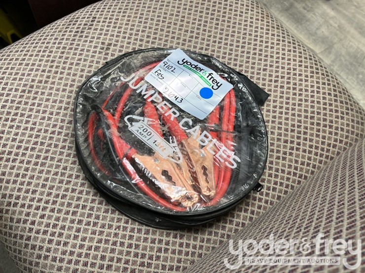 jumper-cables-200-amp-13'-image-1
