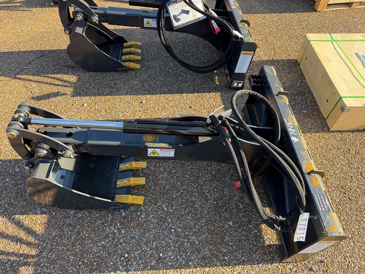 #7815-•-land-honor-big-arm-backhoe-for-skid-steer-image-3