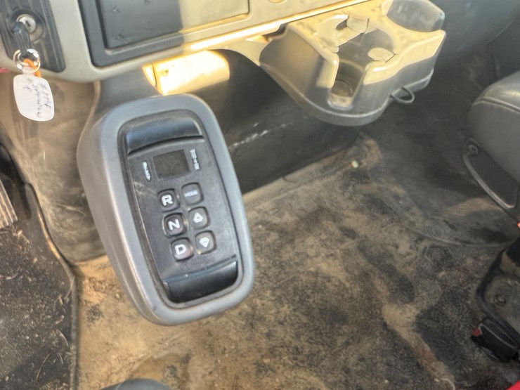 2018-international-durastar-4400-image-47