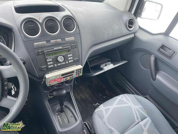 2011-ford-transit-connect-image-39