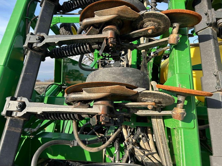 2013-john-deere-1990ccs-image-39