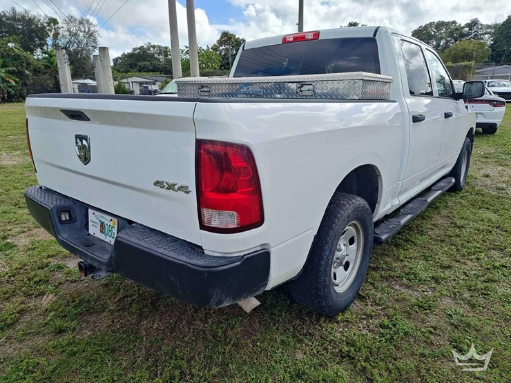 2017-dodge-1500-image-3