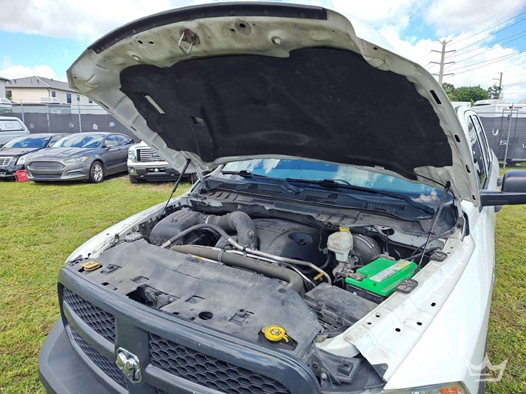 2013-dodge-ram-1500-image-39