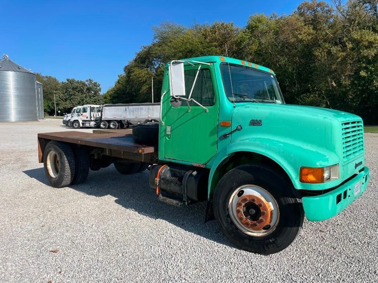 international-4700-image-2