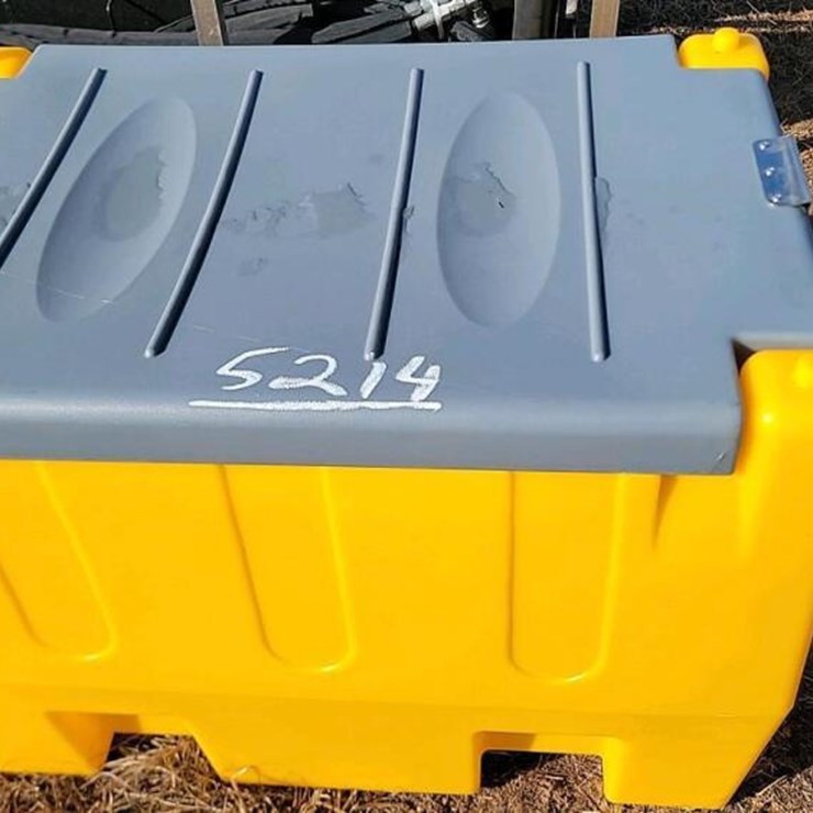 PLASTIC RECTANGULAR FUEL TANK W/ 12V PUMP