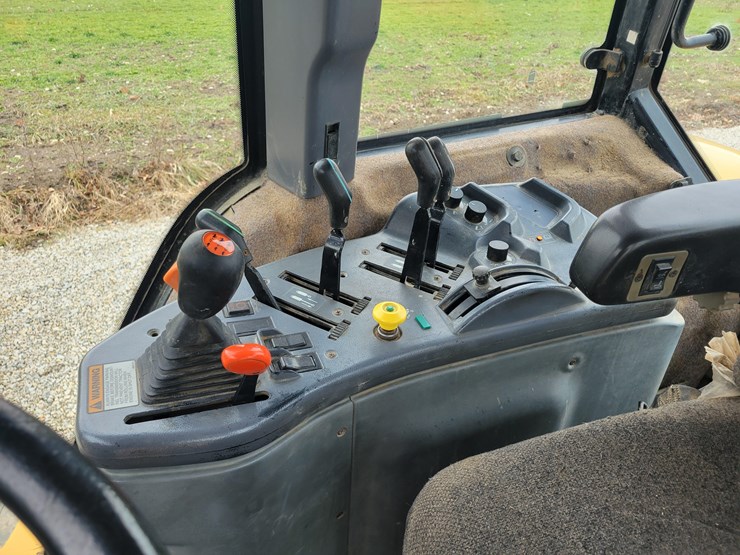 1998-cat-45-track-tractor-image-11