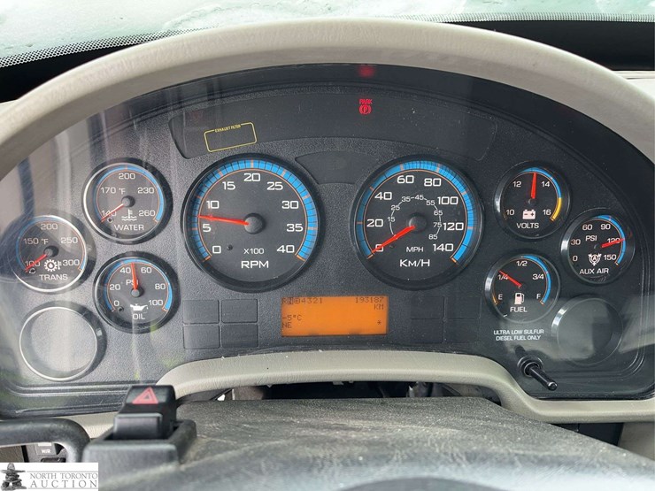 2012-international-4000-image-16