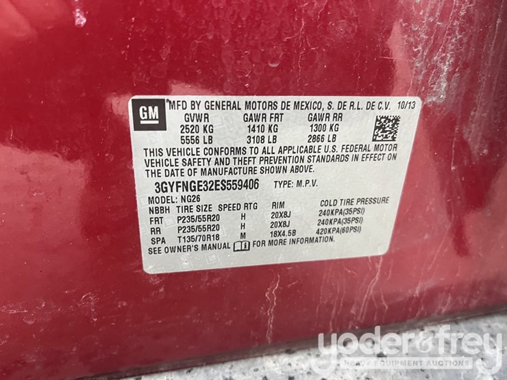 2014-cadillac-srx-image-42