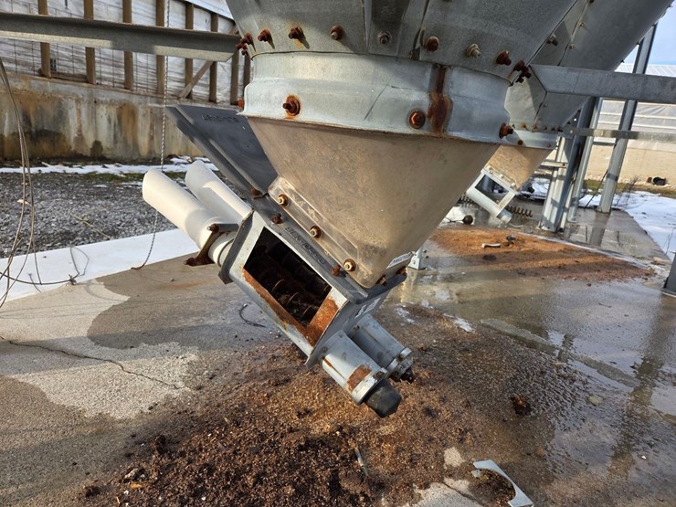 4-ton-hog-slat-feed-bin-#25-image-5