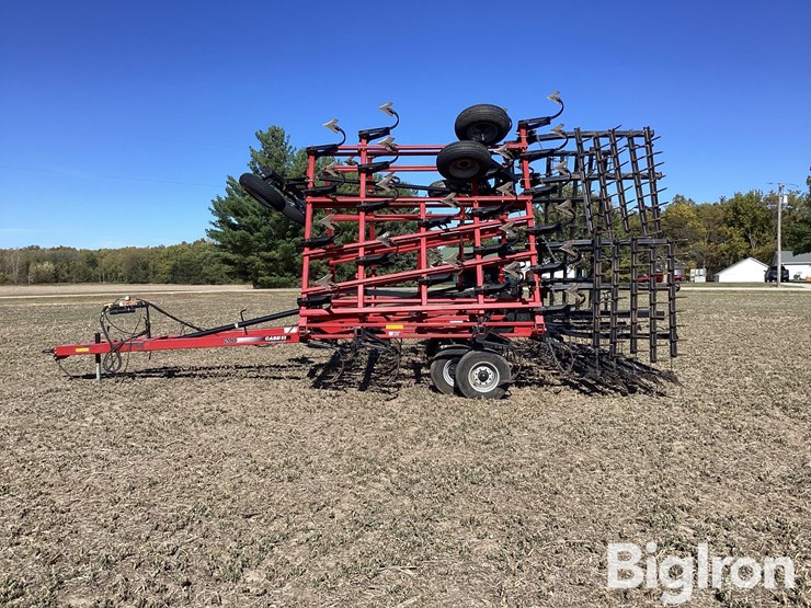2011-case-ih-200-image-8