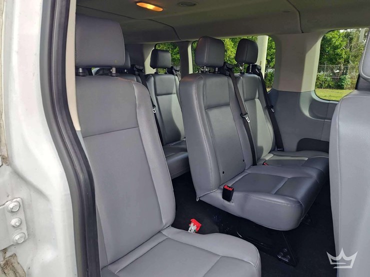 2018-ford-transit-image-43