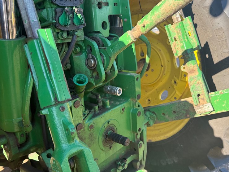 john-deere-6145r-image-8