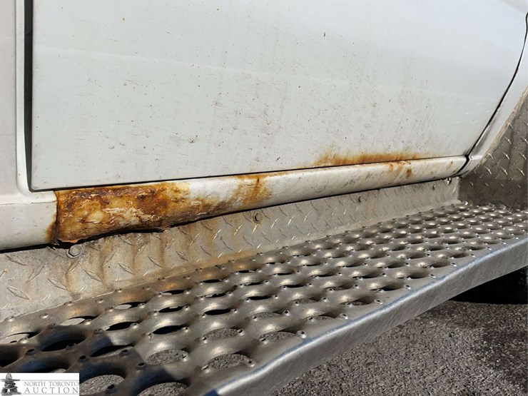 2011-ford-e-series-s/a-cube-van-image-36