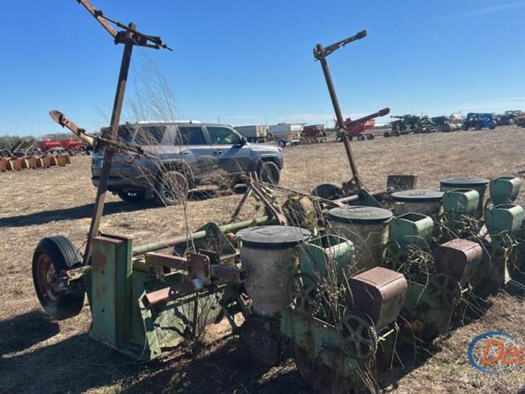 john-deere-4-row-planter-and-tiller-image-17