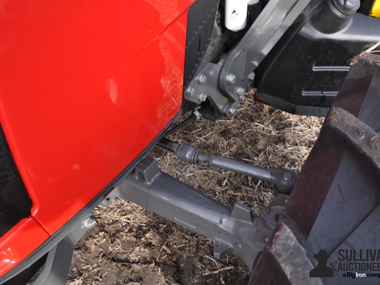 2016-massey-ferguson-4708-image-17