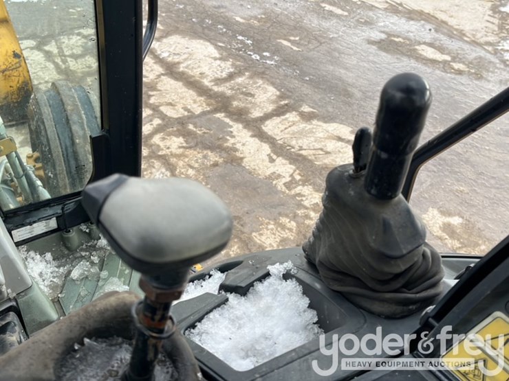 2011-caterpillar-420e-image-43