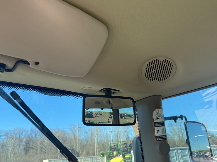 john-deere-6145r-image-29