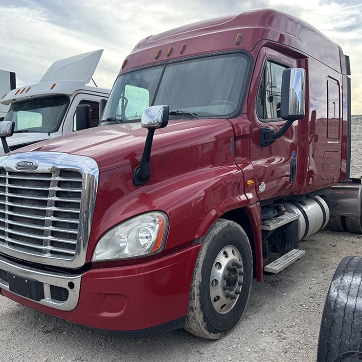 2018 FREIGHTLINER CASCADIA 125