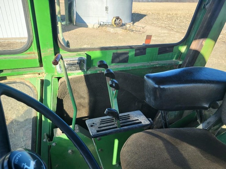 john-deere-7520-image-70