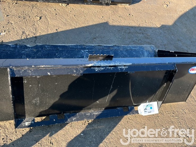 unused-72"-bucket-to-suit-skidsteer-image-8