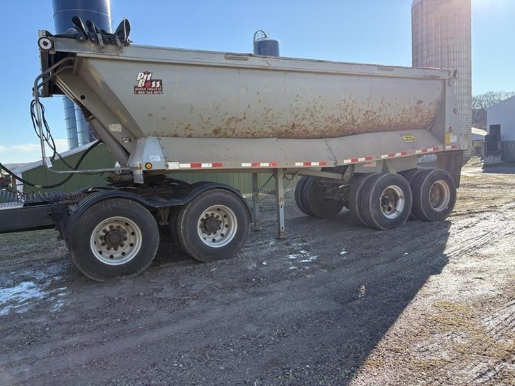 2002-l-&-m-pit-boss-rock-tub-trailer-image-1