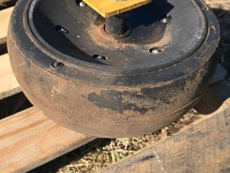 (2)-gauge-wheels-image-2