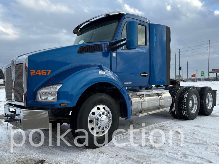 2015-kenworth-t880-image-1