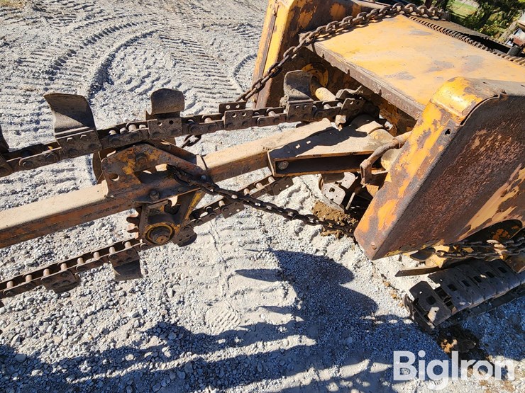 davis-t-78-crawler-trencher-image-12