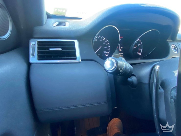 2016-land-rover-discovery-sport-4wd-suv-image-14