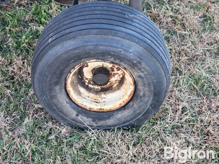 ford-tractor-image-13