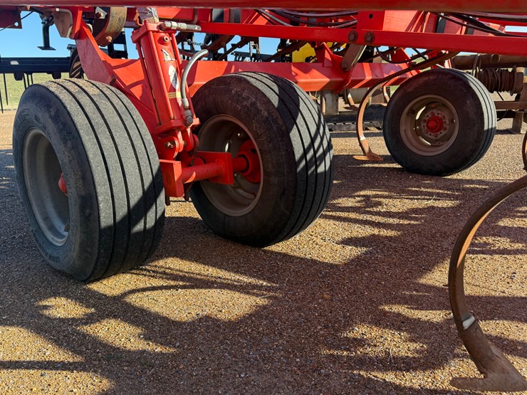 #7739-•-2014-kuhn-krause-5635-field-cultivator-image-18