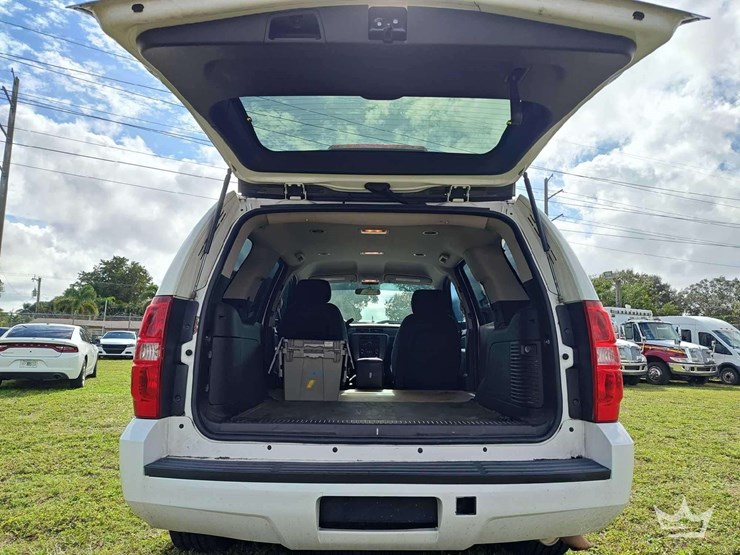 2012-chevrolet-tahoe-image-32