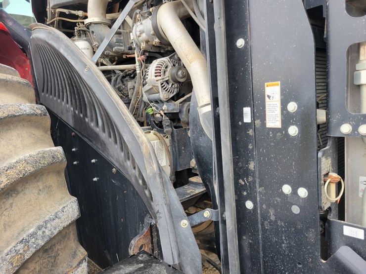 2014-case-ih-400-image-32