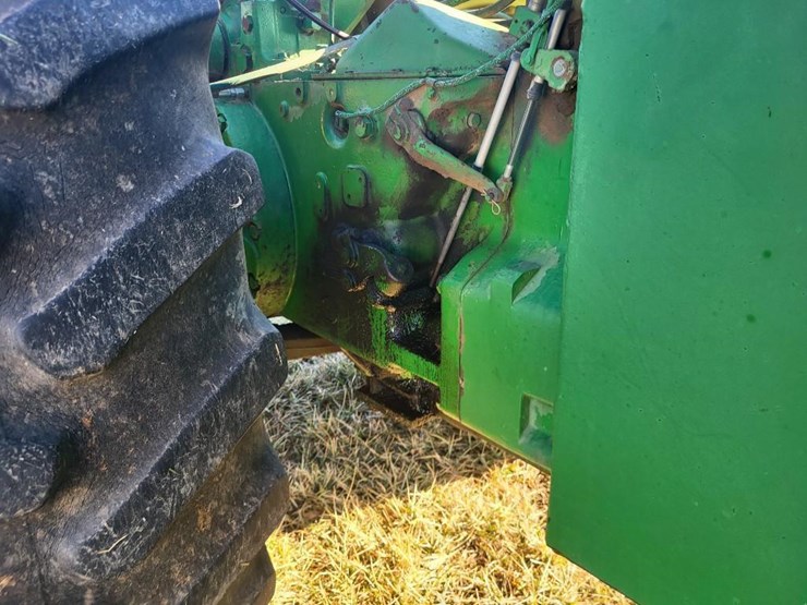 john-deere-7520-image-48