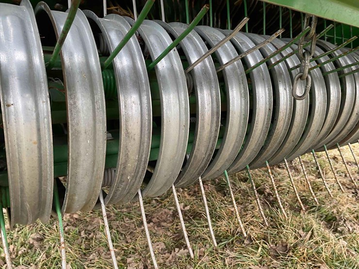 mchale-750-v6-round-baler,-image-12