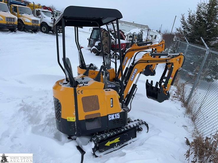 2026-unused-captok-ck15-mini-excavator-image-4