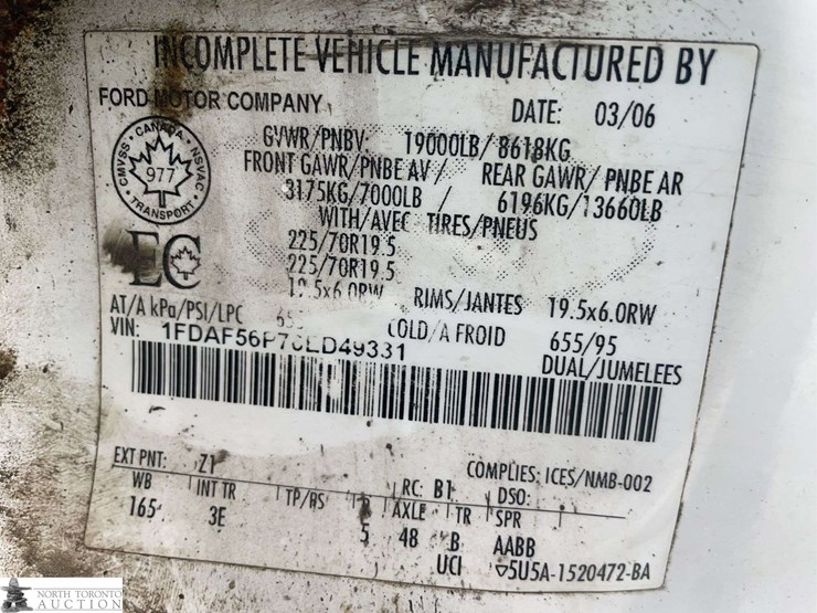 2006-ford-f550-image-10