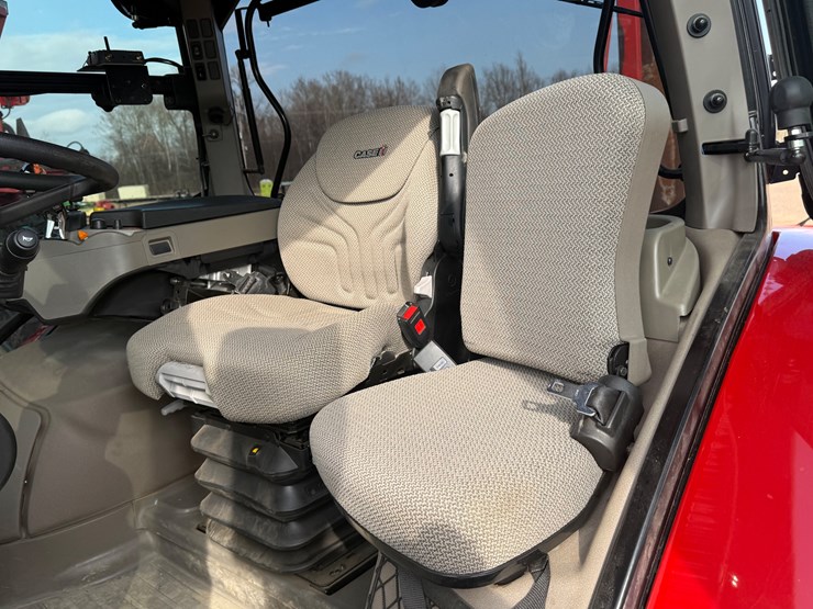 case-ih-145-image-44